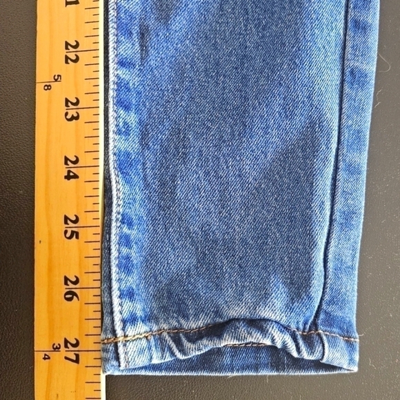 High Rise Rip and Repair Medium Wash with Rigid Front and Stretch Back Jeans NWT - Picture 8 of 15